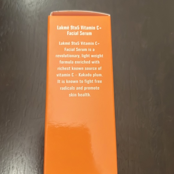Lakmé 9 to 5 essential VITAMIN C serum. Packed. Sealed bottle. - Picture 4 of 6
